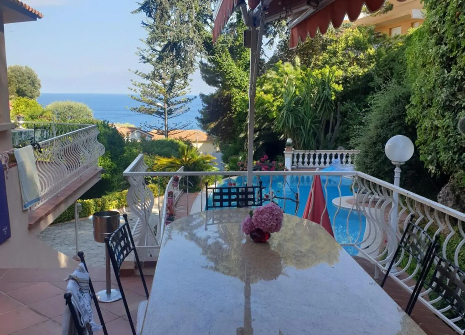 Monaco Cap D'Ail Beautiful Villa With Pool And Seaview For Max 8 People Cap-d'Ail 0*,  France