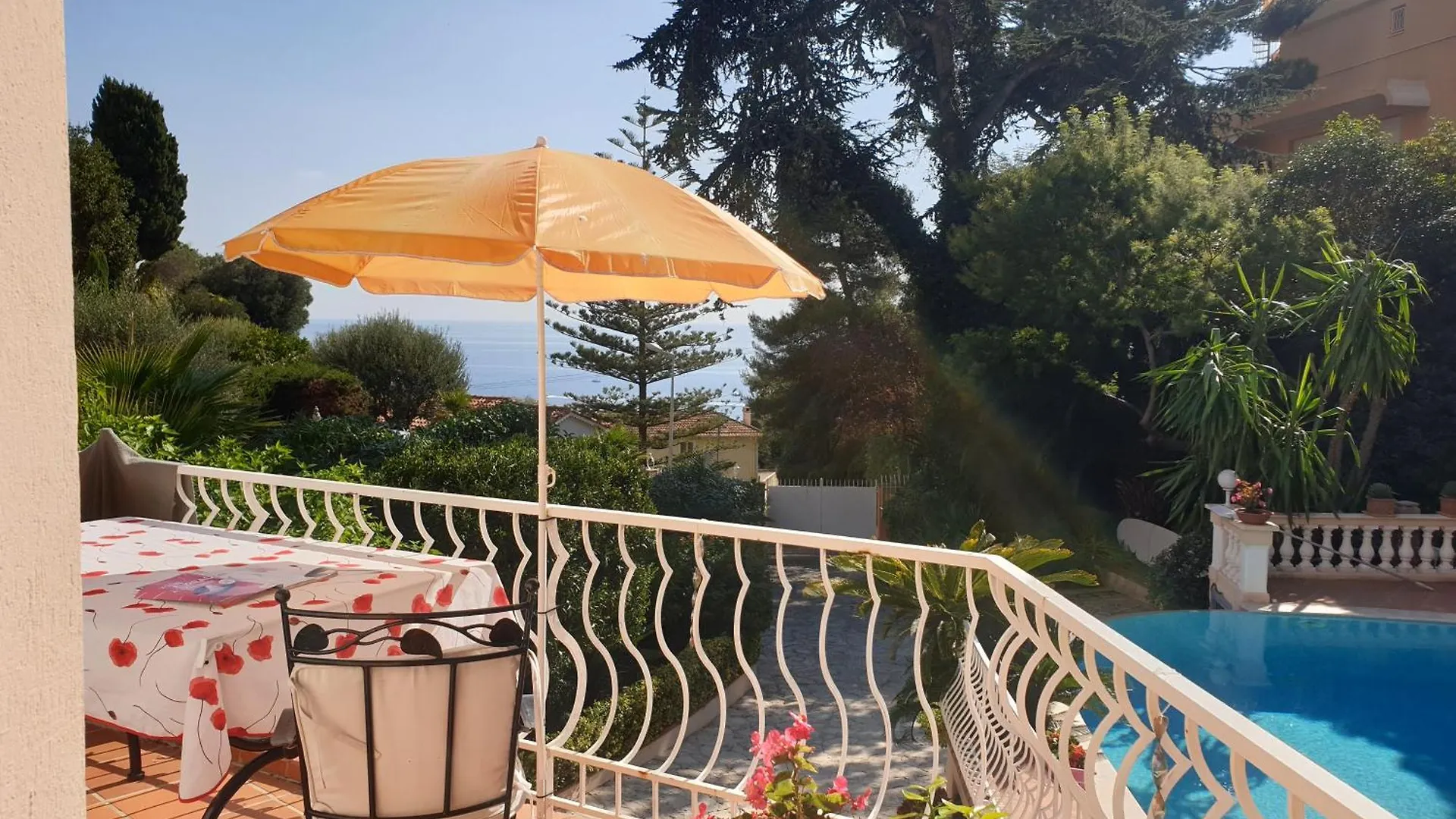 Monaco Cap D'Ail Beautiful Villa With Pool And Seaview For Max 8 People Cap-d'Ail France